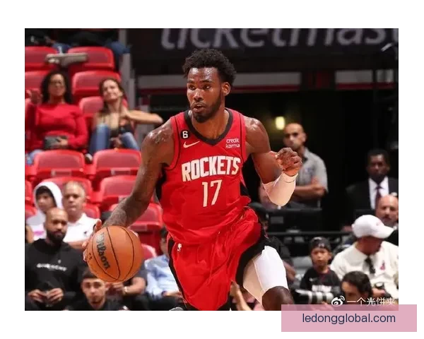 伊森官方海报揭示取胜关键申京表现亮眼仍被质疑核心地位