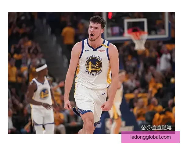 伤病频发彻底击垮勇士西部第一梦如今仅能拼附加赛