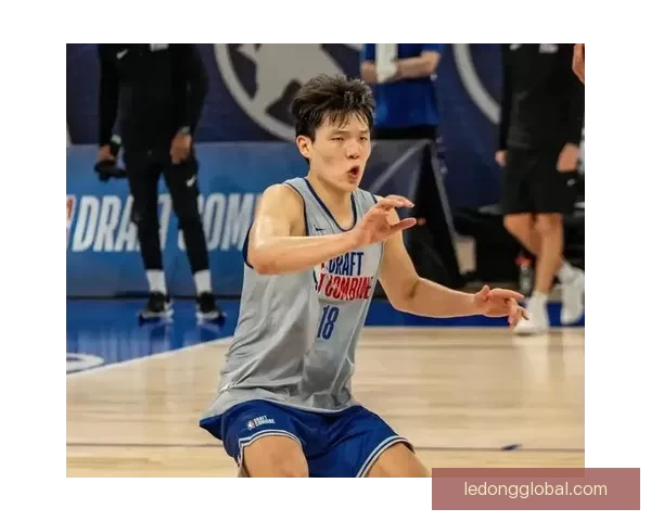 杨瀚森在发展联盟专注体能提升和技术磨炼 强调避免不必要犯规